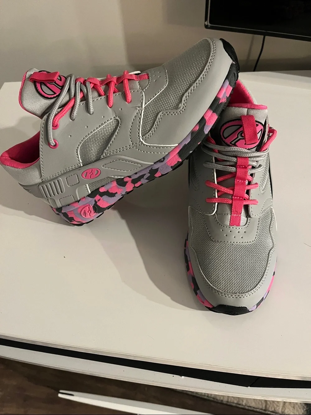 Heelys Gray and Hot Pink Girls'‎ Skate Sneakers